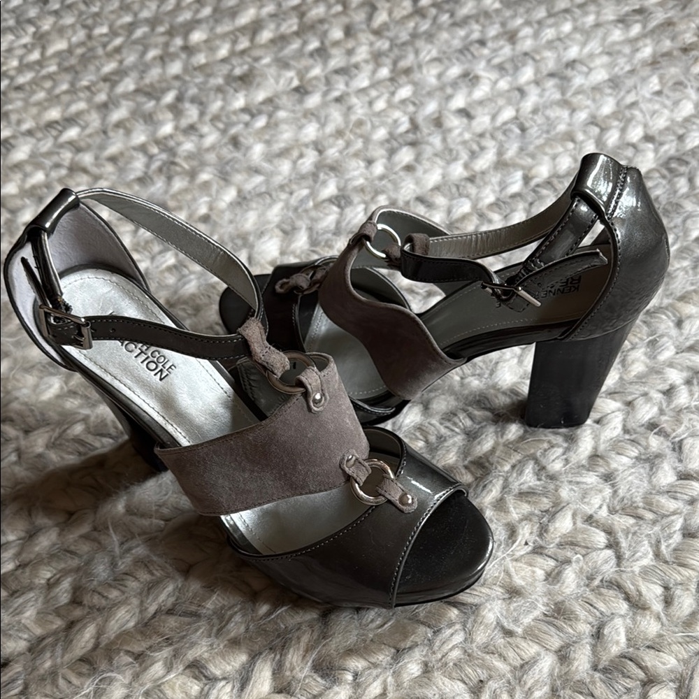 Kenneth Cole Black and Gray Heels with Chunky Heel
